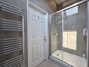 Photo 31- click for photo gallery